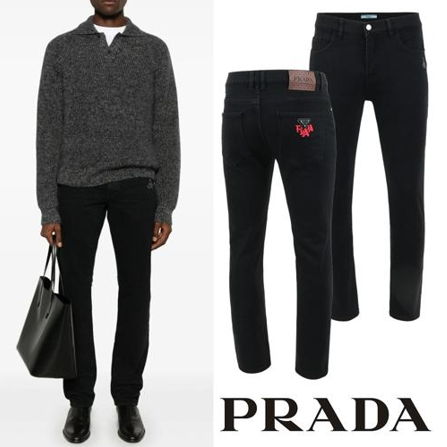 프라다 클래식레더 이니셜레터링 융기모 슬림진